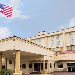 https://quality-inn-suites-winter-park-village-area.thedaytonabeachhotels.com