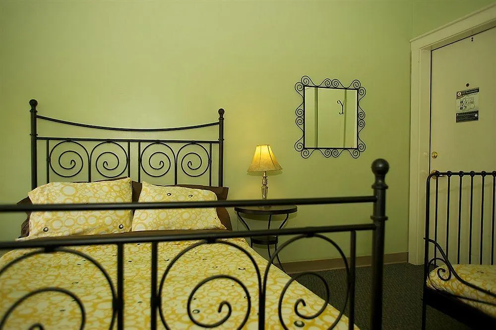 Hi Sacramento Hostel