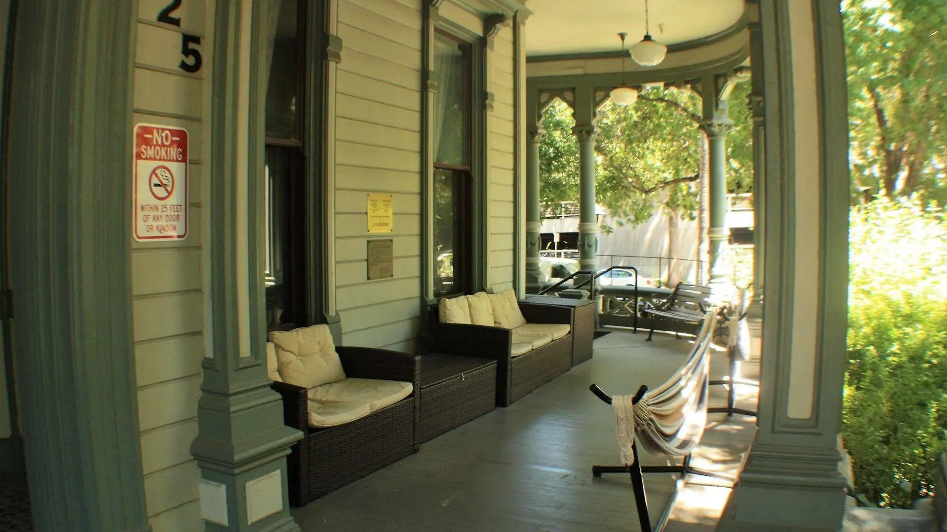 Hi Sacramento Hostel