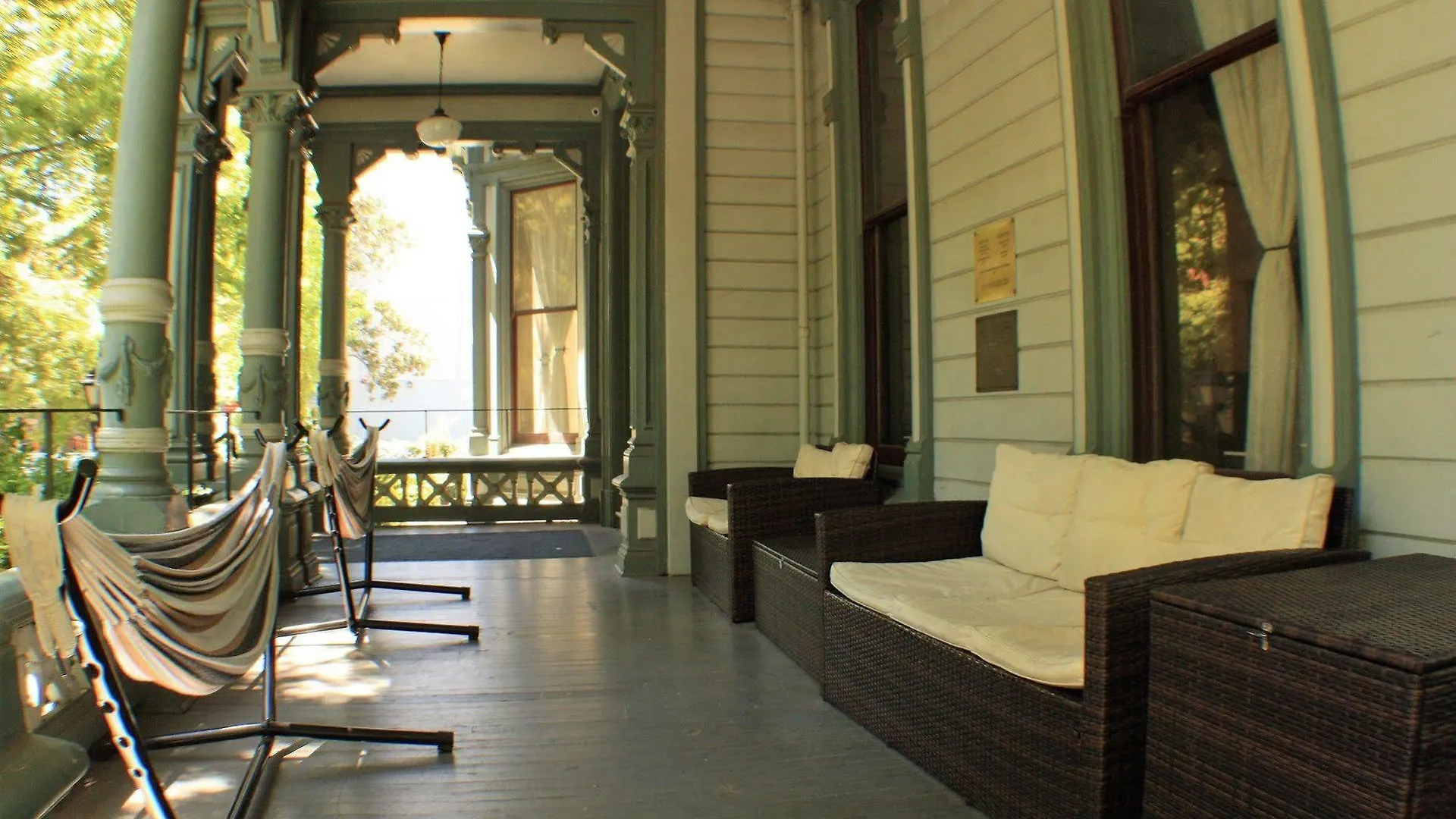 Hi Sacramento Hostel
